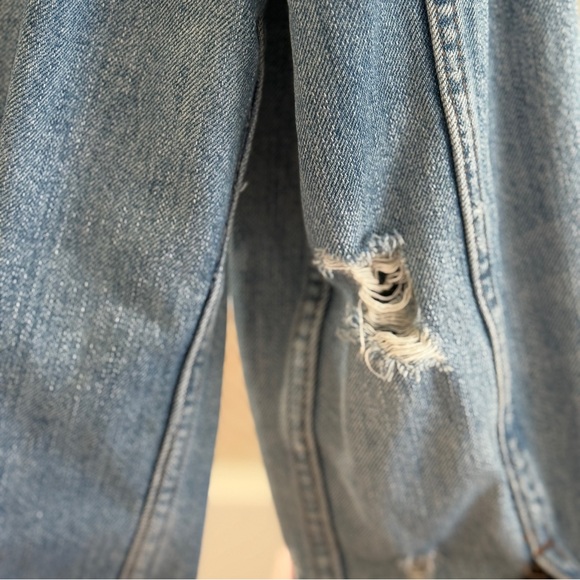 Madewell Distressed Denim Trucker Jacket (L) - Picture 6 of 7